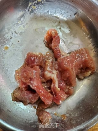 瘦肉鸭血河粉的做法步骤：2
