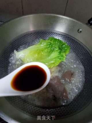 瘦肉鸭血河粉的做法步骤：6
