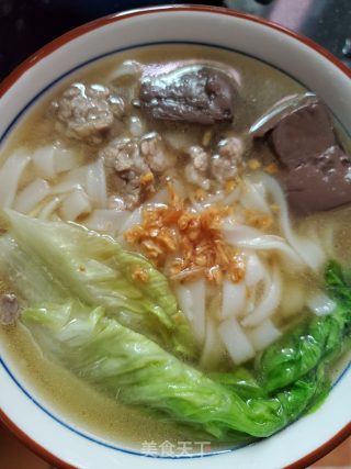 瘦肉鸭血河粉的做法步骤：9