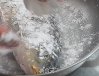 红烧鲤鱼的做法步骤：3