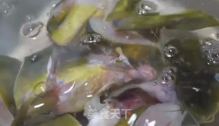 黄骨鱼豆腐汤的做法步骤：1