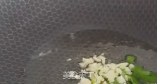 玉米火腿黄瓜丁的做法步骤：2