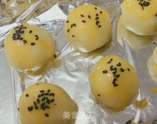 土豆版蛋黄酥的做法步骤：7