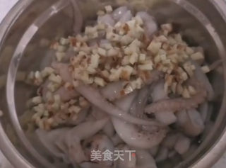沙姜八爪鱼的做法步骤：1