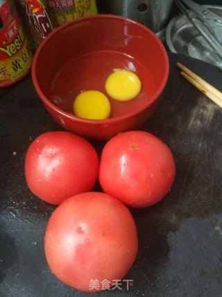 西红柿鸡蛋干拌面的做法步骤：1
