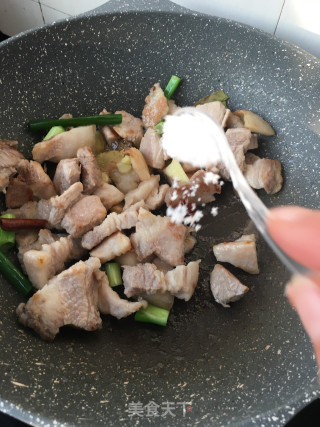 “荤菜”腐竹烧肉的做法步骤：11