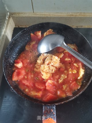西红柿炒鸡蛋的做法步骤：6
