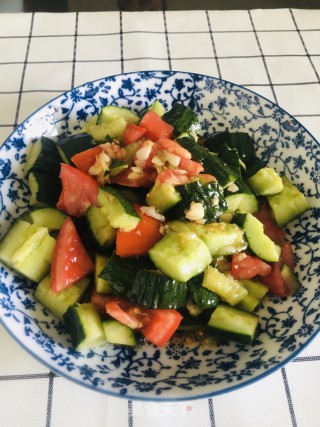 青瓜拌番茄的做法步骤：8
