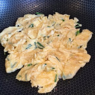 鸡蛋虾皮炒丝瓜的做法步骤：4