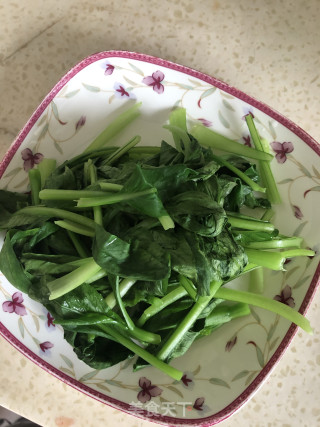 姜蒜拌荠菜的做法步骤：3