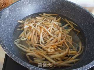 肉丝黄花菜的做法步骤：3