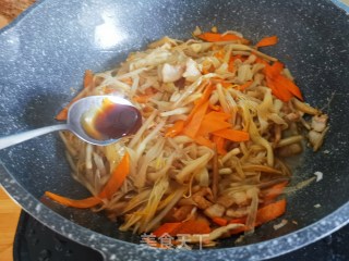 肉丝黄花菜的做法步骤：12