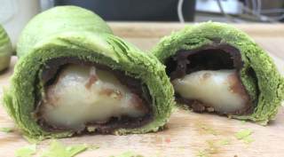 快中秋了，第二次试做千层酥，虽耗时但有趣，一丝茶香，一口麻薯，一口甜蜜，久久难忘。的做法步骤：16