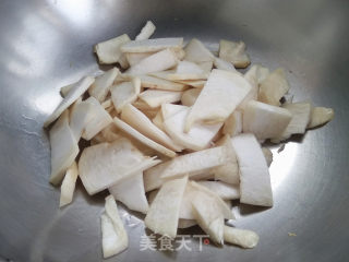 大虾烧杏鲍菇的做法步骤：4