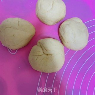 豆沙卷的做法步骤：2