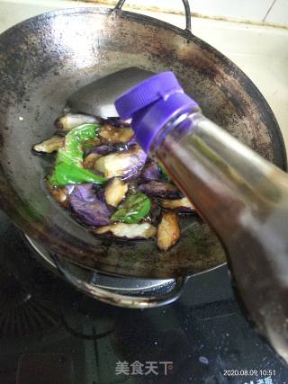 青椒炒茄子的做法步骤：7