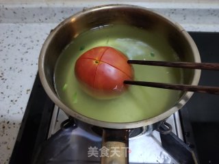 西红柿挂面汤的做法步骤：1