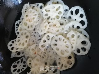 葱丝炒藕片的做法步骤：3