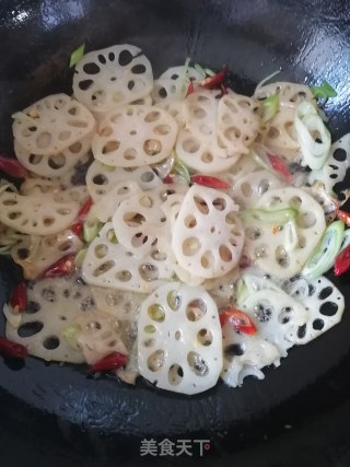 葱丝炒藕片的做法步骤：5