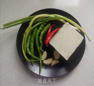 香煎豆腐的做法步骤：1