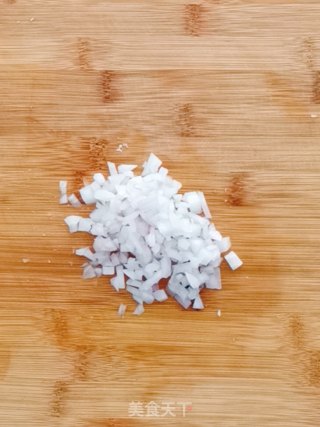 肉末虾酱炒米粉的做法步骤：2
