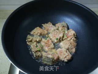 香煎孜然马哈鱼块的做法步骤：6