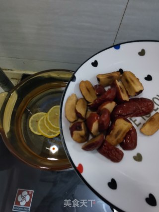 柠檬红枣汤的做法步骤：4