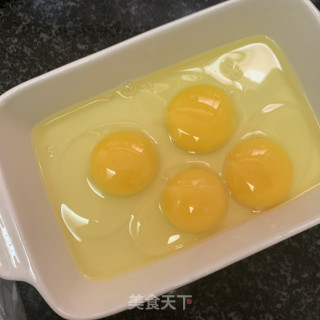 榨菜煎蛋的做法步骤：1