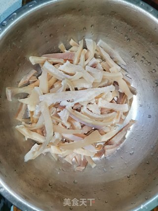 肉皮冻的做法步骤：3