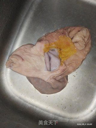 白切猪肚的做法步骤：1