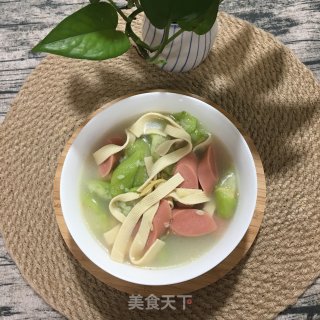 丝瓜豆皮火腿汤的做法步骤：8