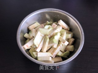 快手肉末茄子的做法步骤：1