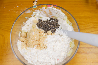 9个月以上辅食土豆肉松饼干的做法步骤：3