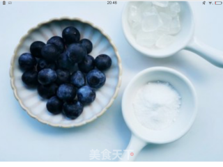 蓝莓撞奶的做法步骤：1