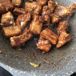 “荤菜”姬松茸烧排骨的做法步骤：13