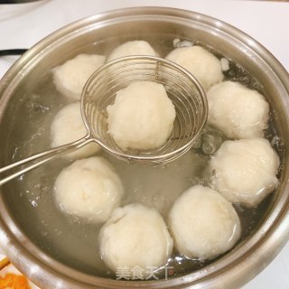 咸蛋黄花枝丸的做法步骤：2