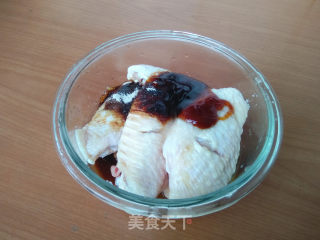 米粉蒸鸡翅中的做法步骤：2