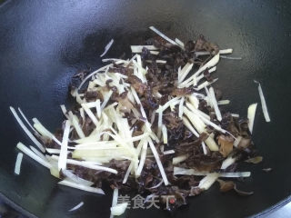 家庭版鱼香鸡丝的做法步骤：10