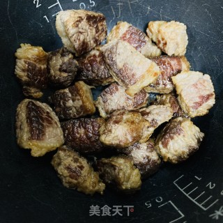 不加一滴水的番茄焖牛肉的做法步骤：10