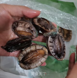 蒜蓉小鲍鱼的做法步骤：1