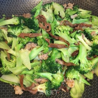 肉末鸡枞菌烧西兰花的做法步骤：7