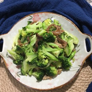 肉末鸡枞菌烧西兰花的做法步骤：8