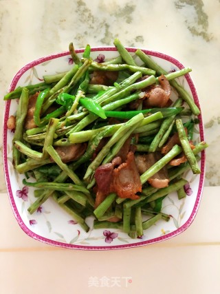 五花肉煸炒嫩豇豆的做法步骤：7