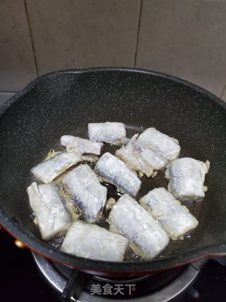 香煎带鱼的做法步骤：5