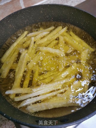 炸薯条的做法步骤：8