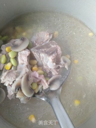 营养龙骨汤的做法步骤：5