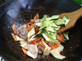 小炒里脊肉的做法步骤：11
