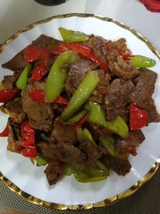 双椒炒牛肉的做法步骤：9