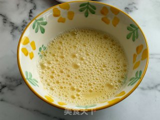 美式香肠蒸蛋的做法步骤：2