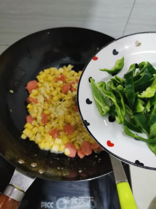 热狗玉米炒饭的做法步骤：7